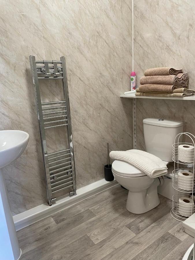סאות'אנד און סי Caris Guest House מראה חיצוני תמונה