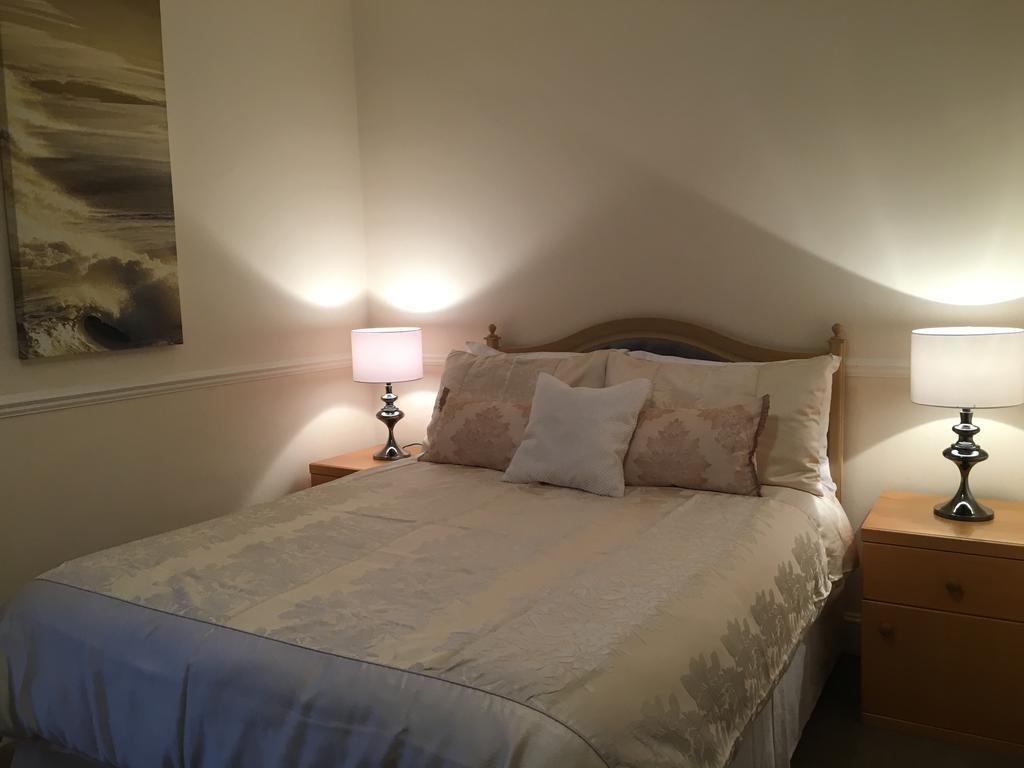 סאות'אנד און סי Caris Guest House מראה חיצוני תמונה