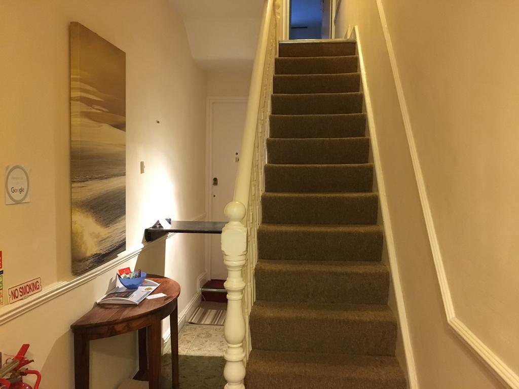 סאות'אנד און סי Caris Guest House מראה חיצוני תמונה