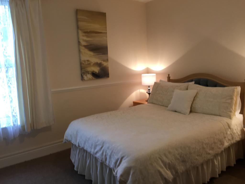סאות'אנד און סי Caris Guest House מראה חיצוני תמונה